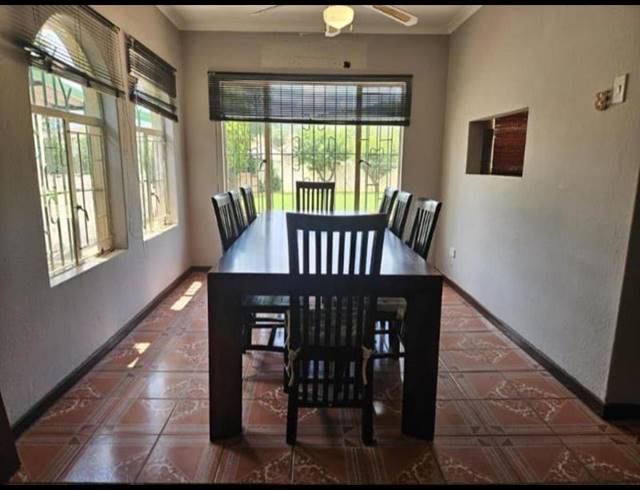 3 BEDROOM HOUSE FOR SALE IN ZAKARIYYA PARK